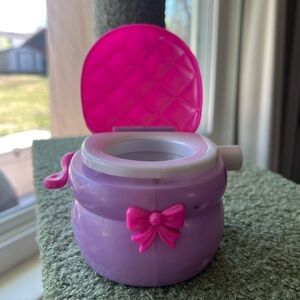 2011 Mattel Fisher Price Little Mommy Princess Potty Doll TOILET ONLY Toy Play